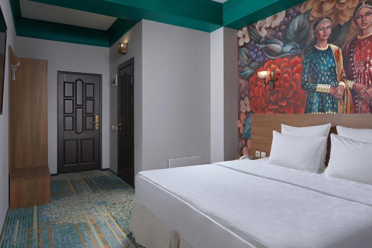 Garuda Boutique Hotel Sukhumi Esterno foto