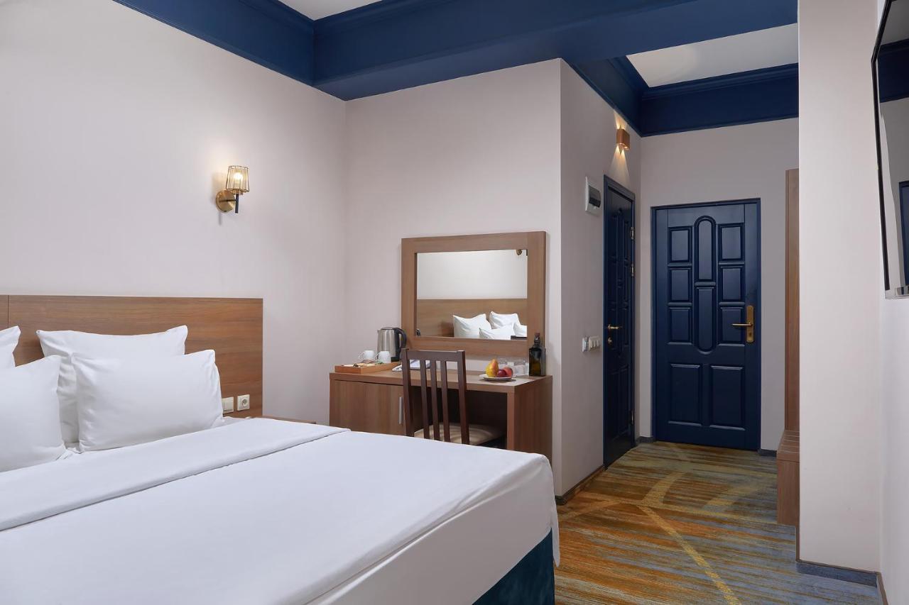 Garuda Boutique Hotel Sukhumi Esterno foto