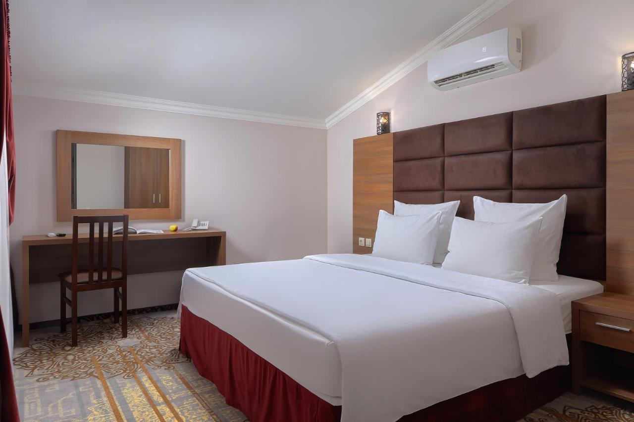 Garuda Boutique Hotel Sukhumi Esterno foto