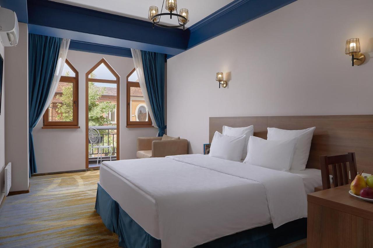 Garuda Boutique Hotel Sukhumi Esterno foto