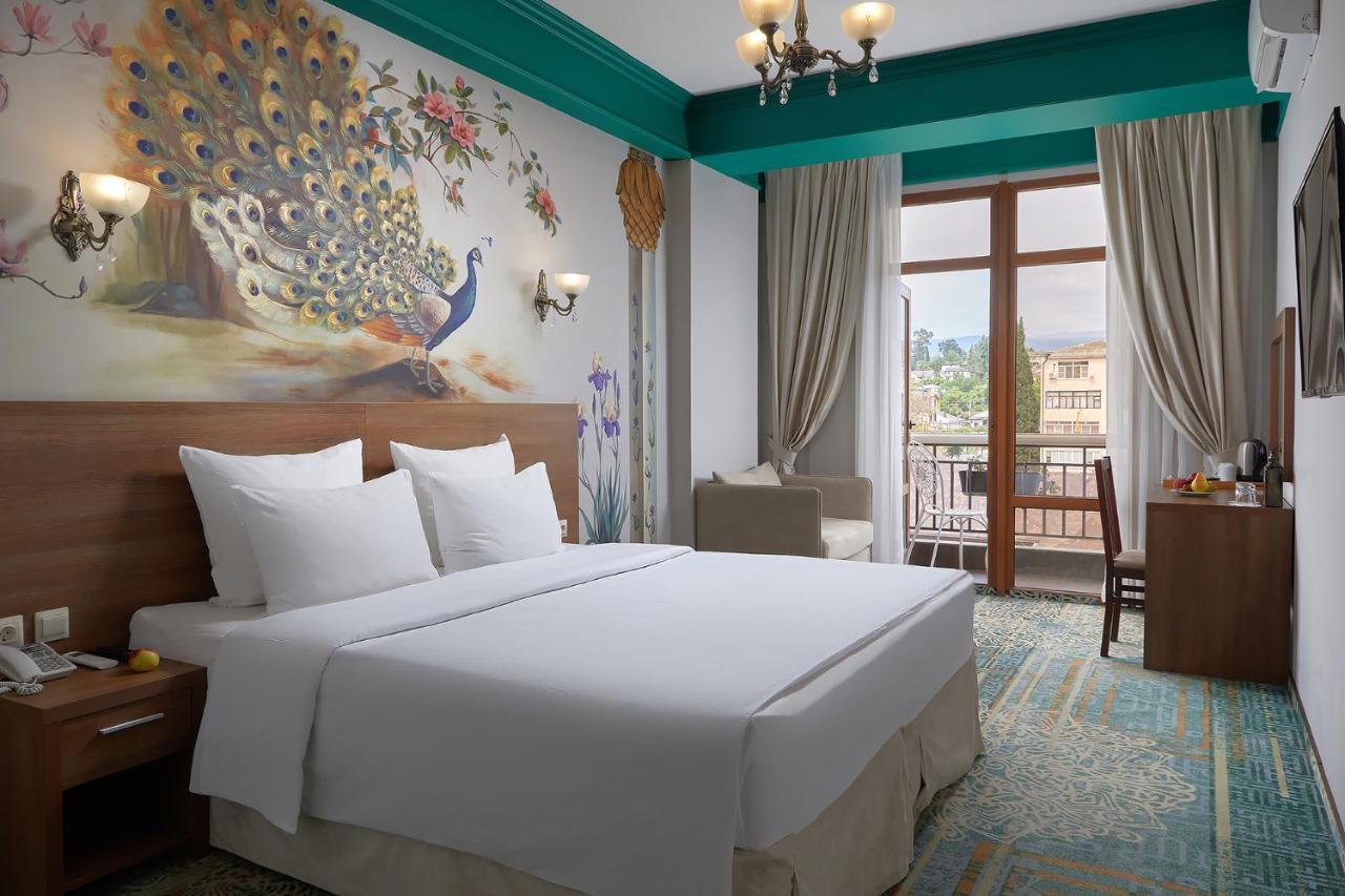 Garuda Boutique Hotel Sukhumi Esterno foto
