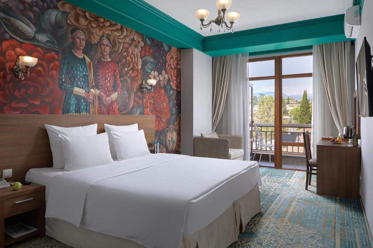 Garuda Boutique Hotel Sukhumi Esterno foto